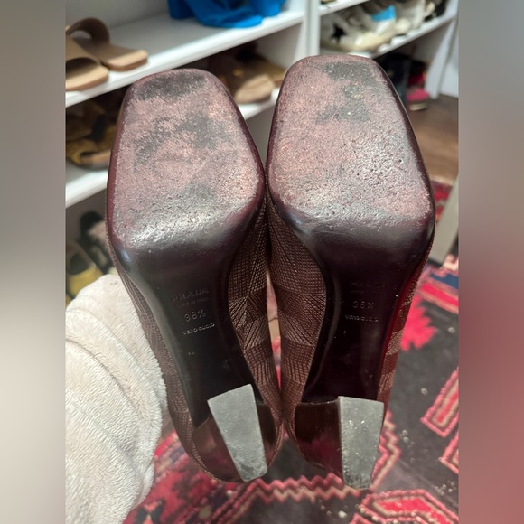 Prada brown leather heels - Picture 3 of 7